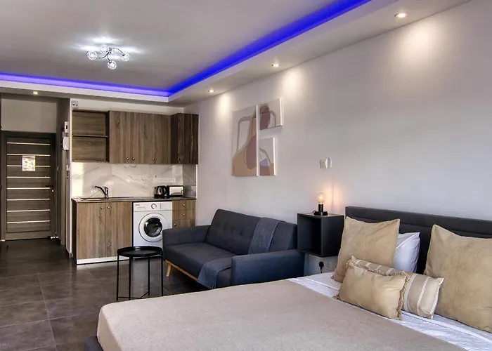 Phaedrus Living: Seaside Luxury Flat Athina 117