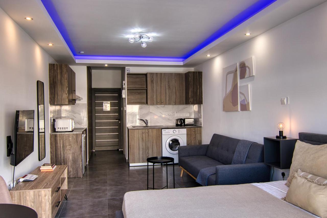 Apartment Phaedrus Living: Seaside Luxury Flat Athina 117